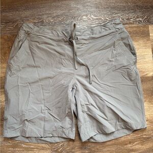 Duluth Trading‎ Armachillo longer length walking shorts! Sz 18W NEW